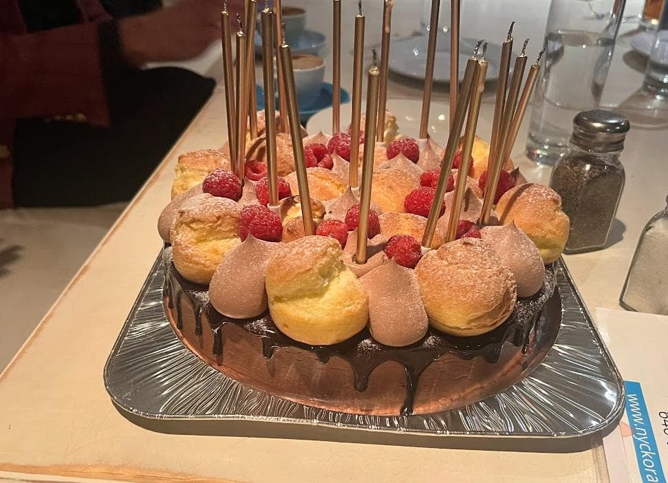 King's Chocolate Crown Cake